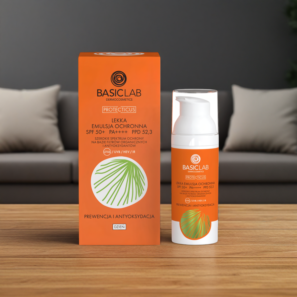 Lekka emulsja ochronna SPF 50+ PPD 52,3 BASICLAB - Prewencja i Antyoksydacja - 50 ml