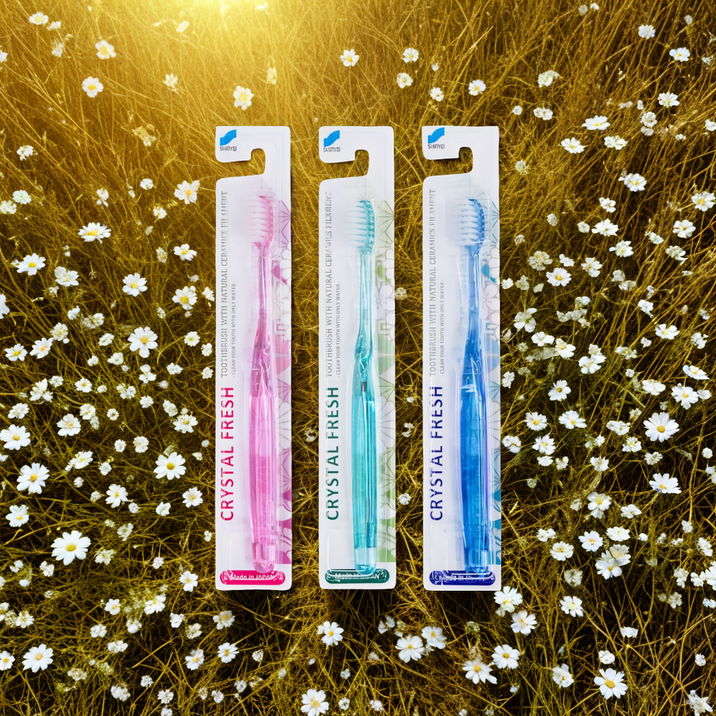 Szczoteczka do zębów Crystal Fresh z włosiem z naturalną ceramiką - 1 sztuka (Kolor: rozowa)